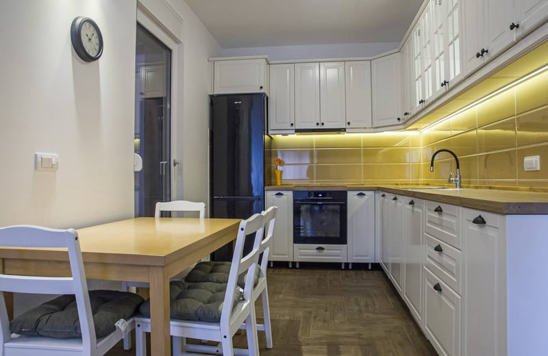 Alquiler de un luminoso apartamento de 2 habitaciones, 64 m², Zvezdara, Belgrado, Serbia